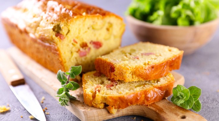 Кабачковий хліб з шинкою та сиром