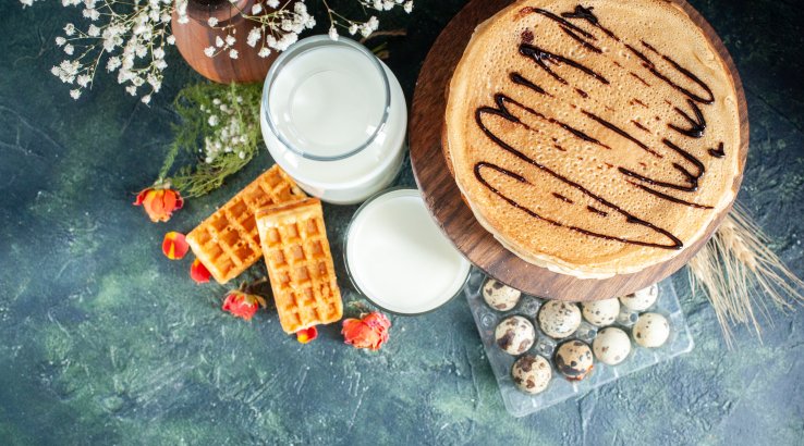 Млинцевий торт з яблуками