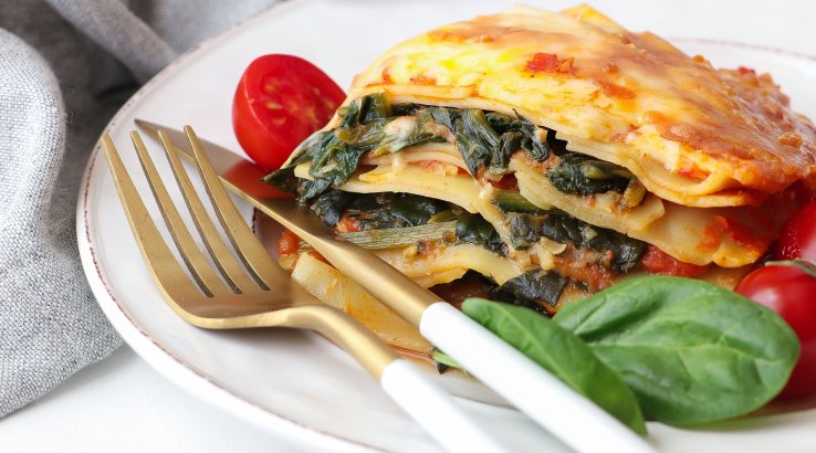 Лазанья зі шпинатом та куркою