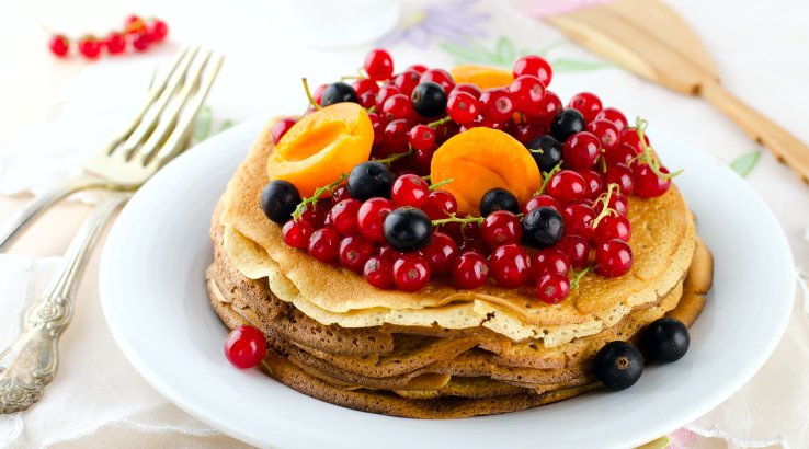 Оладки з абрикосами