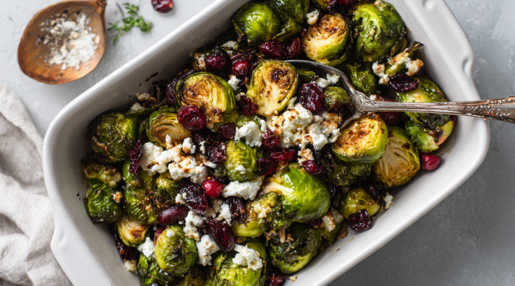 Печена брюссельска капуста з журавлиною