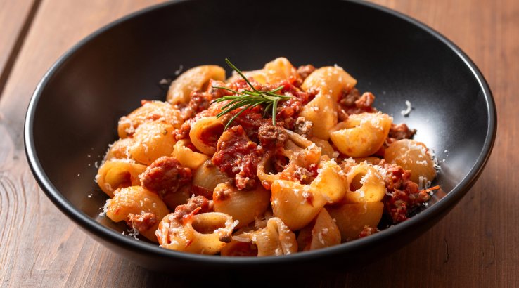 Макарони під м’ясним соусом