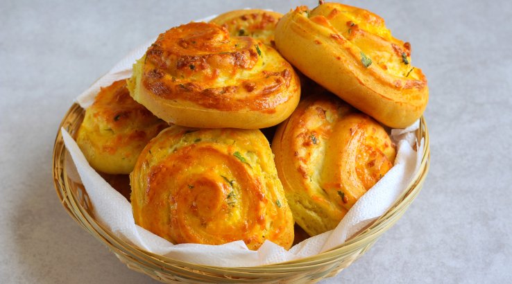 Булочки з бринзою