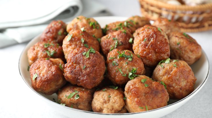 Запечені курячі фрикадельки з сиром рикота