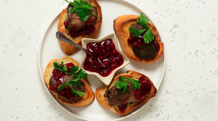 Брускети з курячою печінкою
