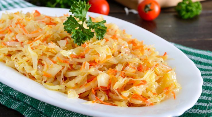 Тушкована капуста в рукаві