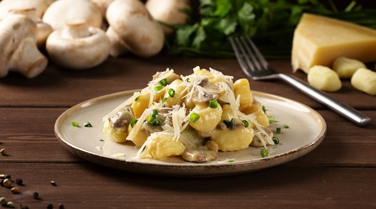 Галушки з грибами