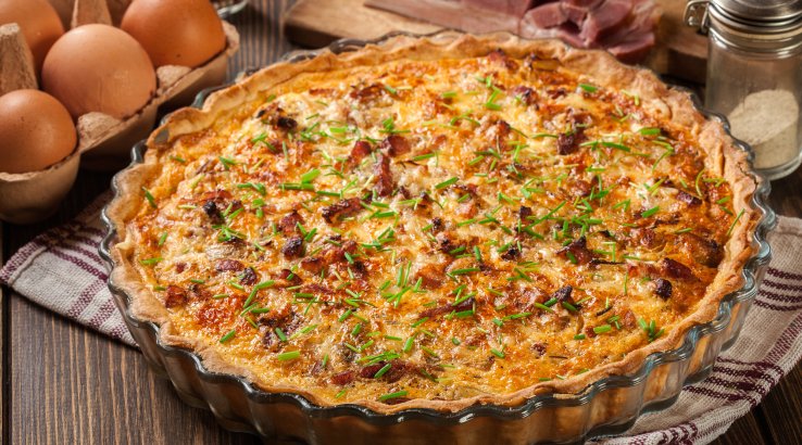 Кіш з беконом і сиром