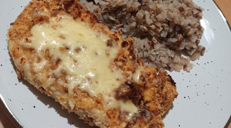 Куряча грудка в паніровці з сиром