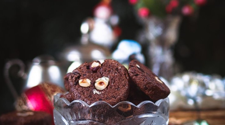 Пряне шоколадне печиво з ліщиною