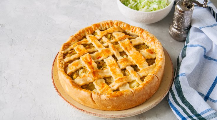 пиріг з молодою капустою