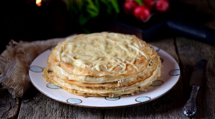 Млинцевий пиріг з рибою