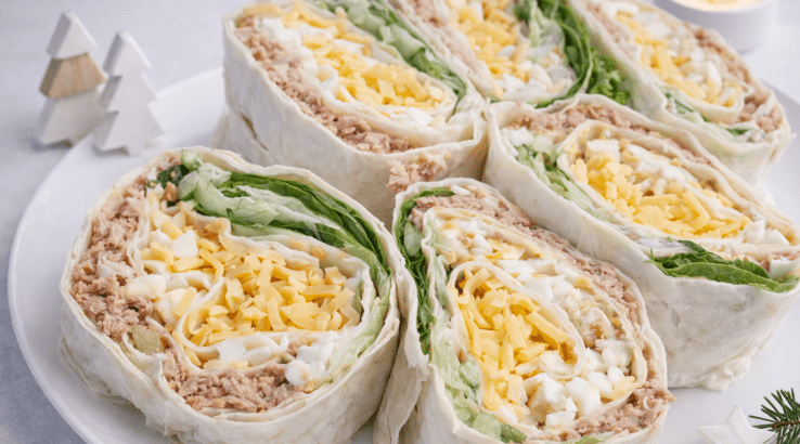 Рулет з лаваша з тунцем