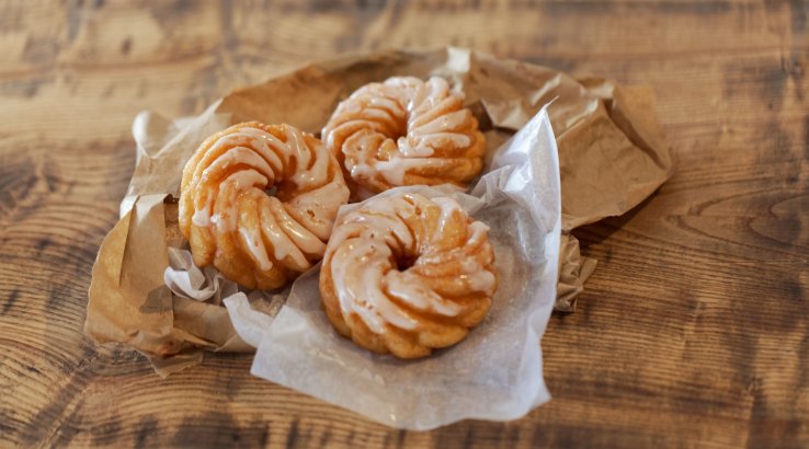 Пончики крулер