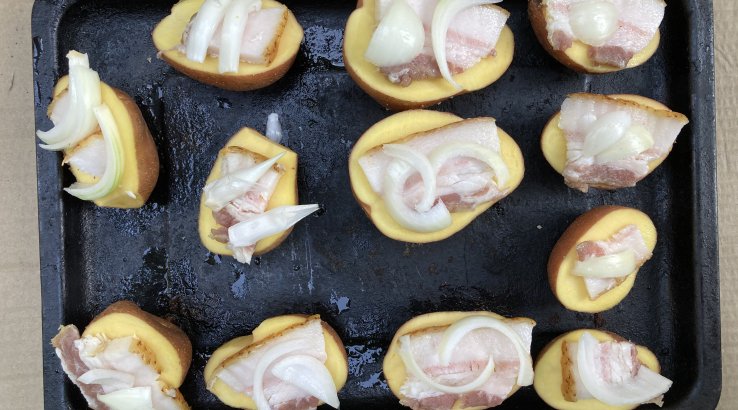 Запечена картопля в духовці