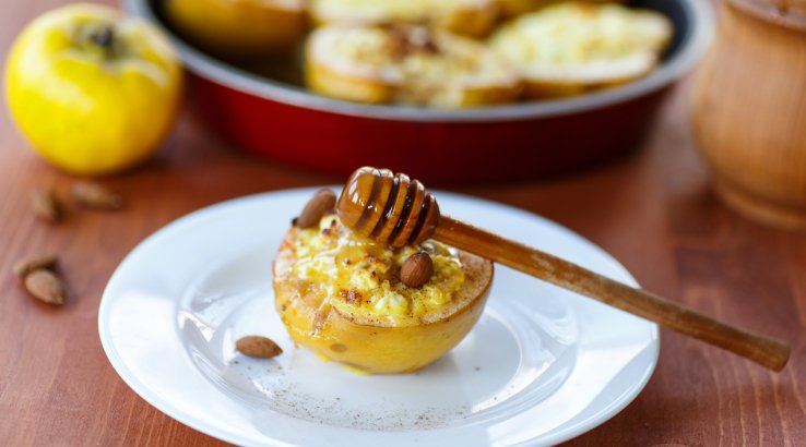 Айва запечена із сиром