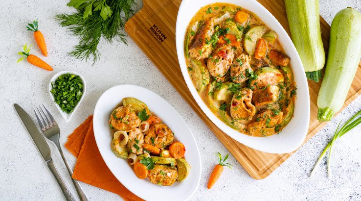 Хек, запечений у соусі