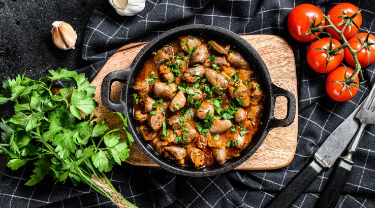 Курячі сердечка в підливці