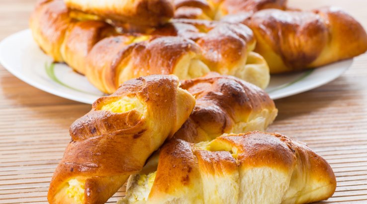 Домашні булочки з кремом