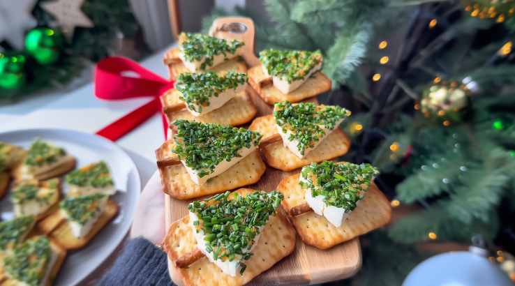 Новорічна закуска з плавленого сирка