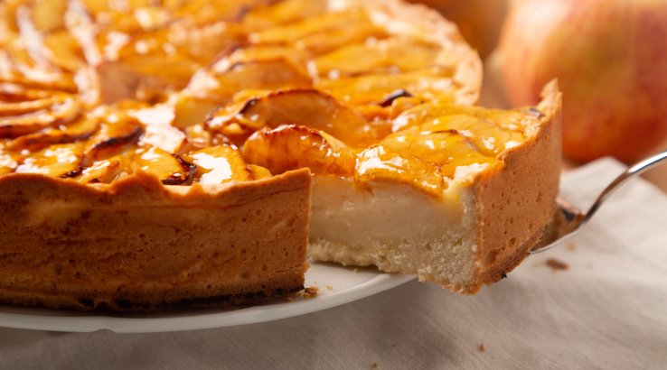 Яблучний пиріг Пломбір