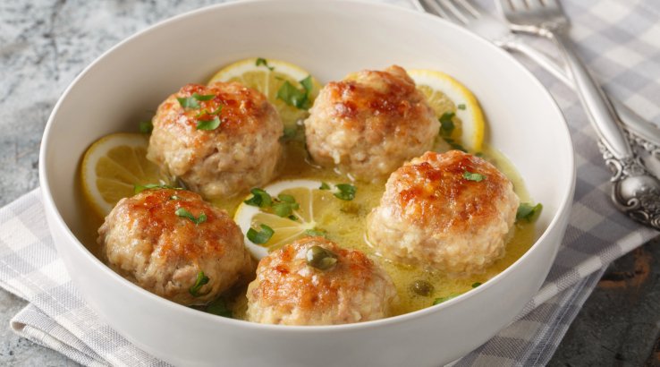Курячі фрикадельки з часниковим соусом