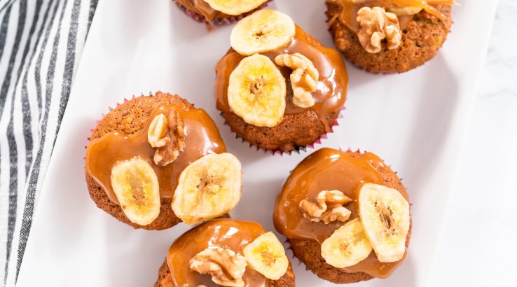 Корисні мафіни з бананами та горіхами