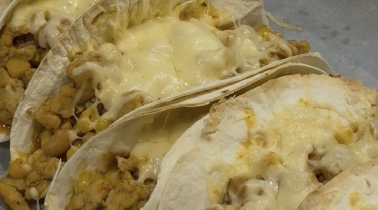 Мінітако з квасолею