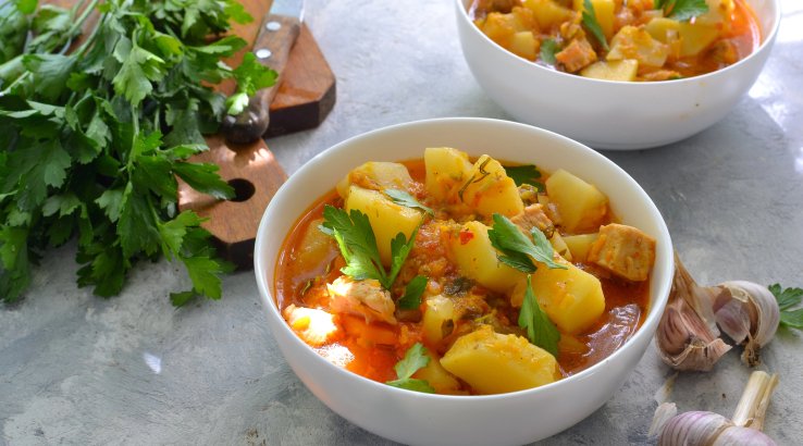 Тушкована картопля з індичкою