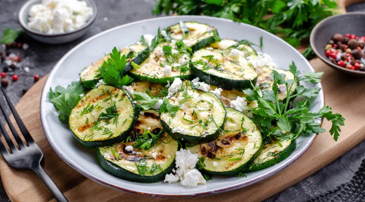Салат з огірком-гриль і фетою