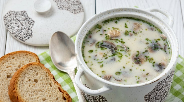 Сирний суп з курячими сердечками