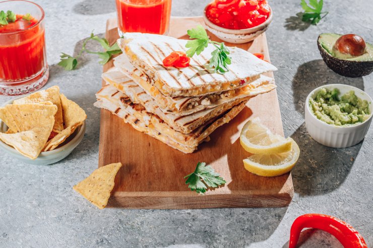 Кесадилья з чорізо — зірка мексиканської кухні. Новости :section-UKR.NET.