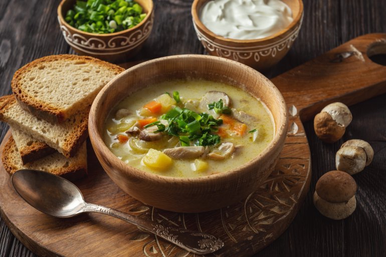 Грибна юшка