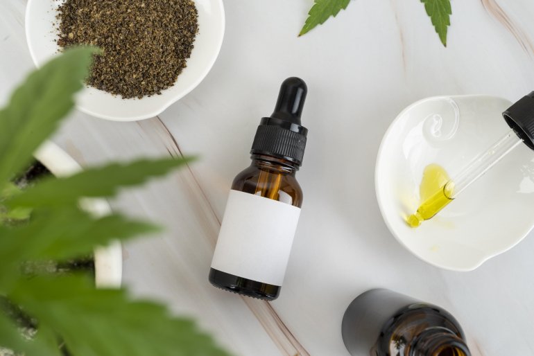 CBD не може замінити основну терапію CBD не може замінити основну терапію