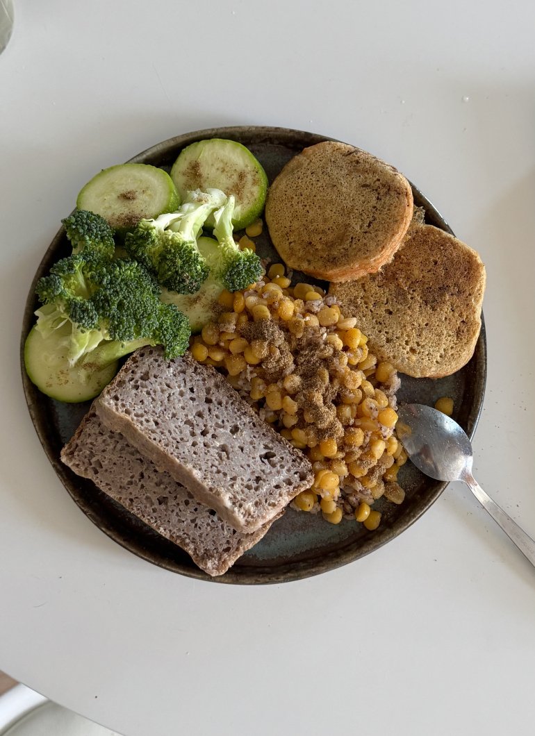 Обожнюю готувати корисну домашню їжу