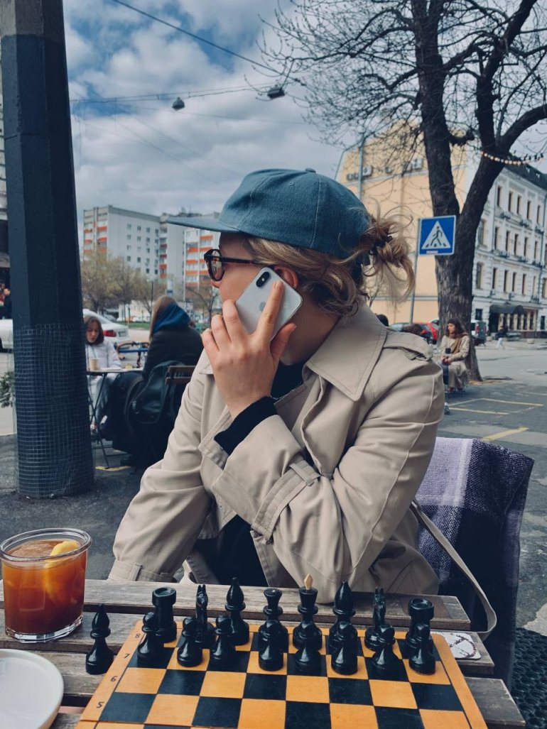 У&nbsp;період перевтоми Олена більше часу проводить за&nbsp;шаховою дошкою