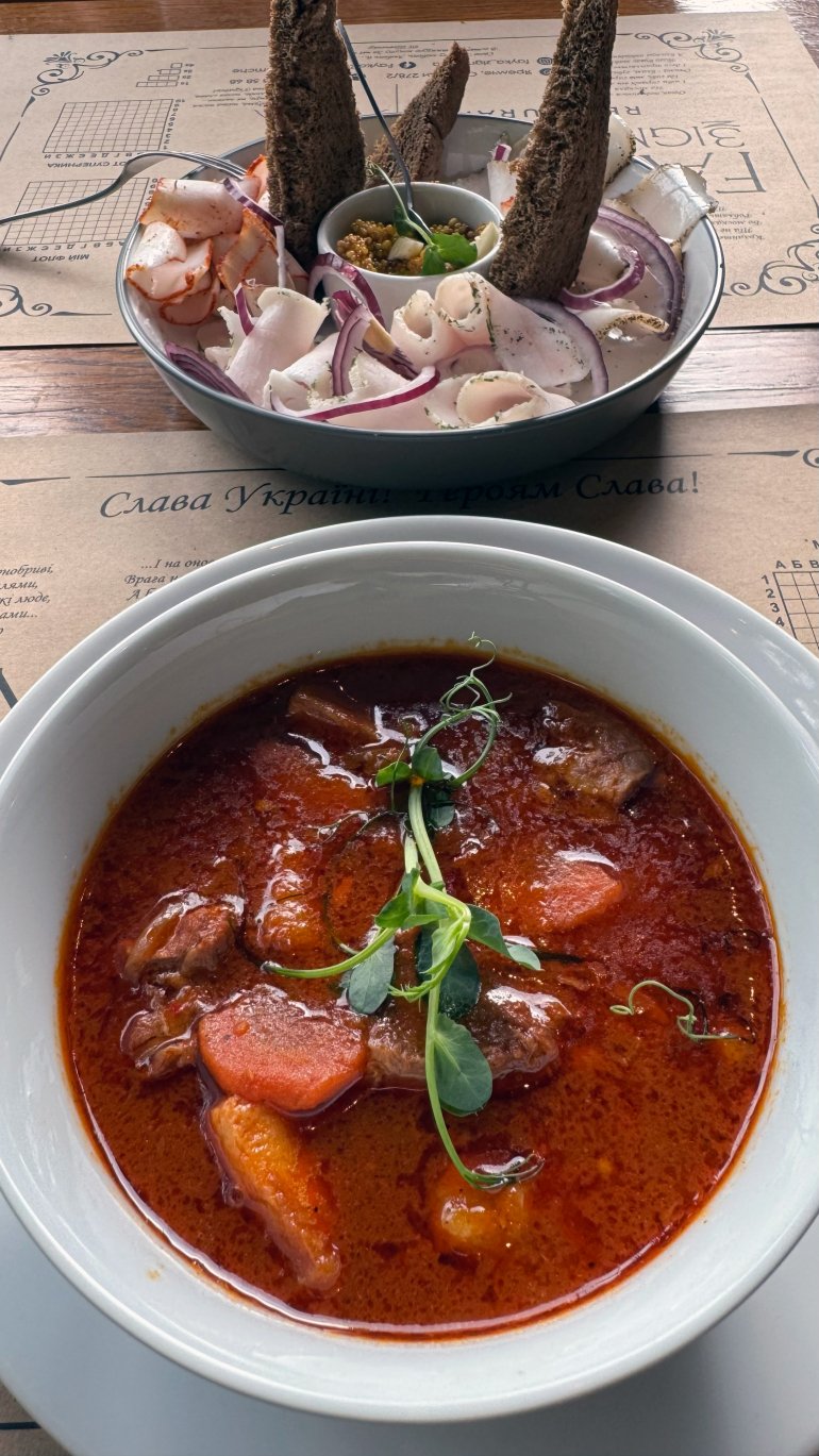 Бограч у&nbsp;ресторані «Fayka Zigmunda»