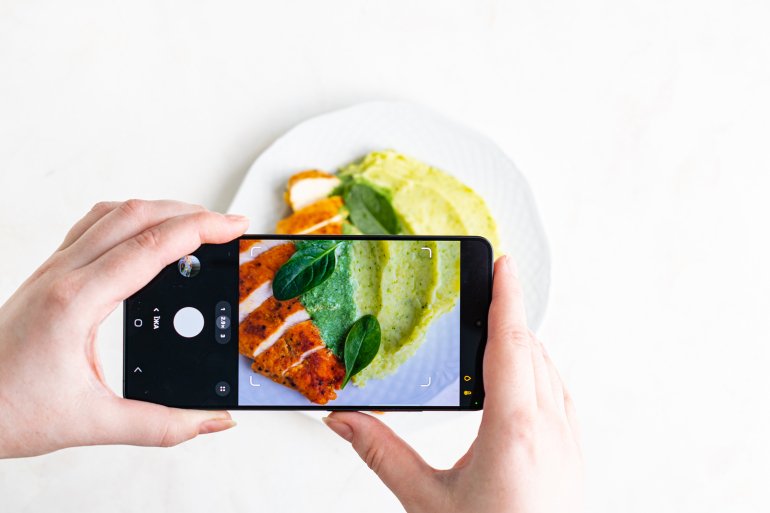 А ще тут чудове макро. Знімок зроблено на Samsung Galaxy S26 Ultra