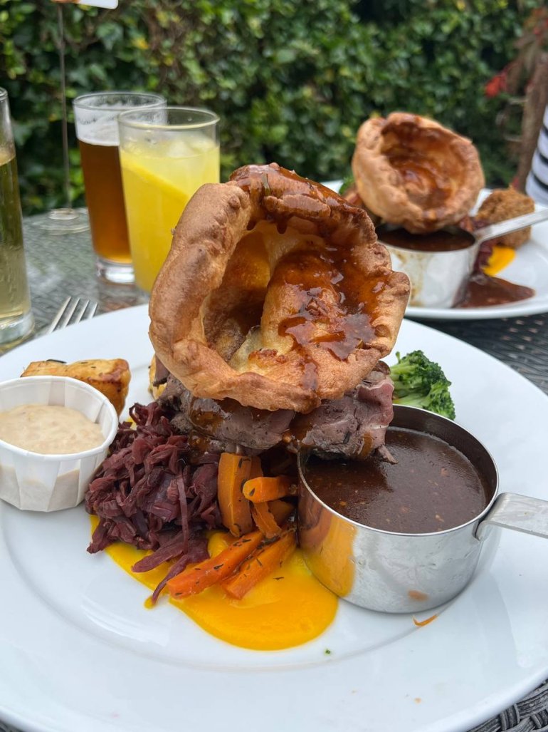 Йоркширський пудинг і&nbsp;sunday roast