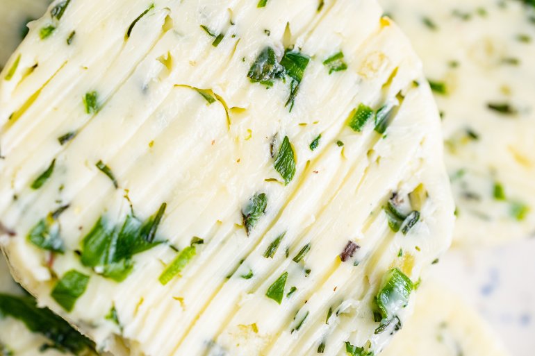 Масло з травами